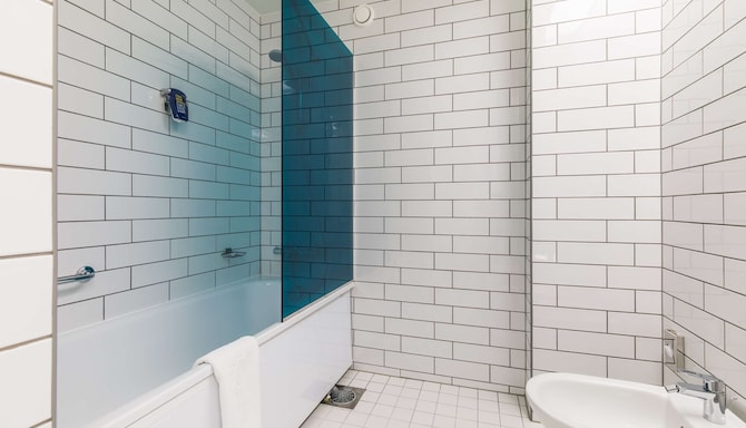 Park Inn by Radisson, Pribaltiyskaya St Petersburg - ванна в люксе Junior