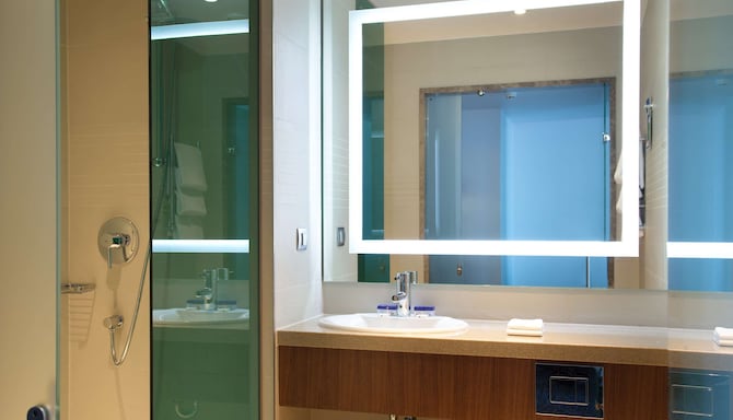 Park Inn by Radisson Pulkovo Airport St. Petersburg - Bathroom