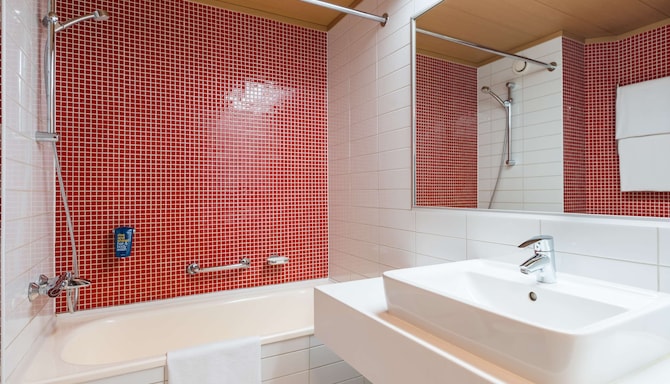 Park Inn by Radisson Pulkovskaya Hotel & Conference Centre St Petersburg - Bathroom