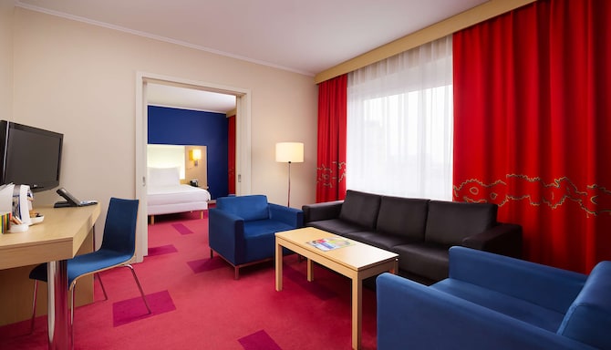 Park Inn by Radisson Pulkovskaya Hotel & Conference Centre St Petersburg - Suite