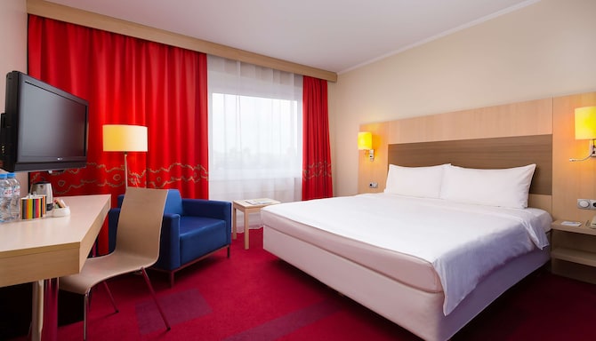 Park Inn by Radisson Pulkovskaya Hotel & Conference Centre St Petersburg - Standard Room