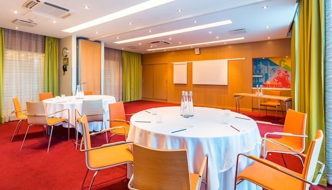 Meeting room 17