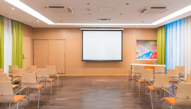Meeting Room 14