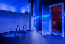 Park Inn by Radisson Pulkovskaya Hotel & Conference Centre St Petersburg - Blue Lit Spa