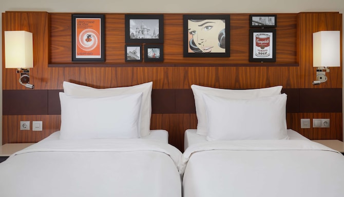 Cosmos Selection Moscow Sheremetyevo Airport Hotel, a member of Radisson Individuals - Guest Room