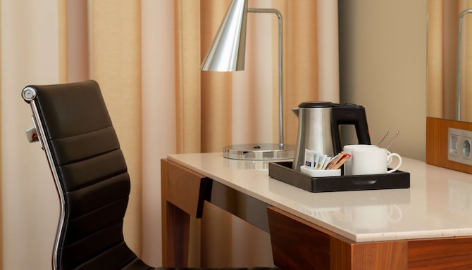 Cosmos Selection Moscow Sheremetyevo Airport Hotel, a member of Radisson Individuals - Tea & coffee facilities