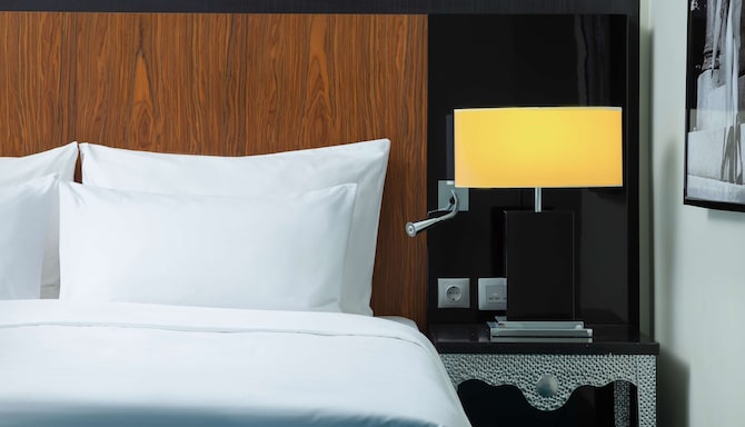Cosmos Selection Moscow Sheremetyevo Airport Hotel, a member of Radisson Individuals - Guest room New York style