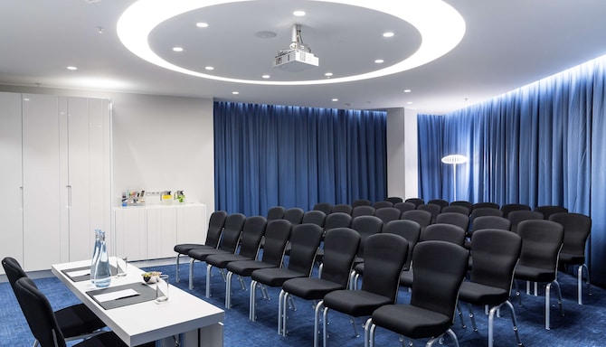 Radisson Blu Hotel, Moscow Sheremetyevo Airport - Meeting Room St. Petersburg