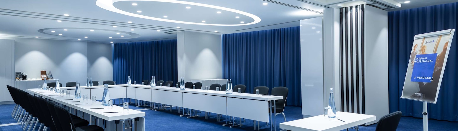 莫斯科谢列梅捷沃机场丽笙酒店 - 叶卡捷琳堡会议室