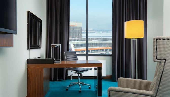 Cosmos Selection Moscow Sheremetyevo Airport Hotel, a member of Radisson Individuals - Junior Suite