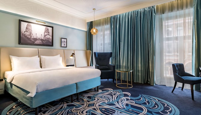 Radisson Royal Hotel, St. Petersburg - Junior Suite city view