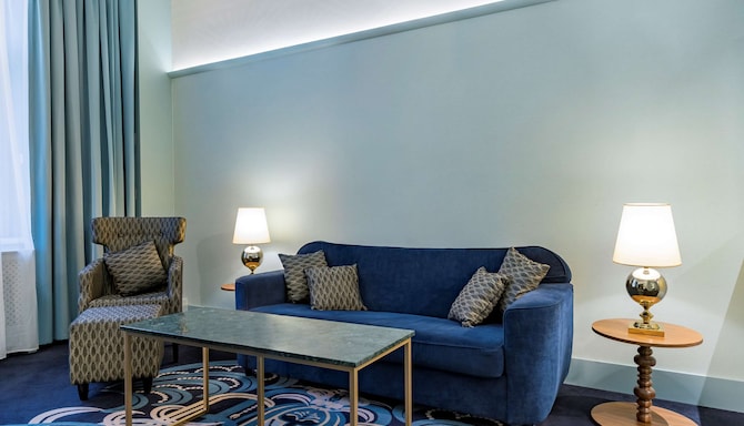 Radisson Royal Hotel, St. Petersburg - Suite - Wohnbereich