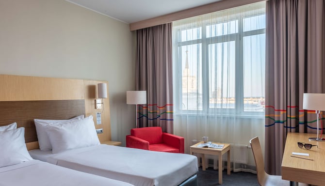 Cosmos Volgograd Hotel, a member of Radisson Individuals - Standard Room twin beds