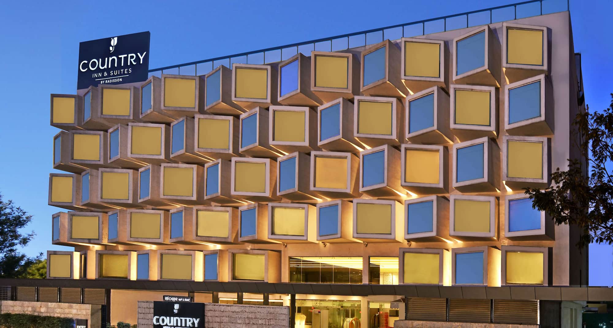Country Inn & Suites by Radisson, Bengaluru Hebbal Road - Hotel Exterior