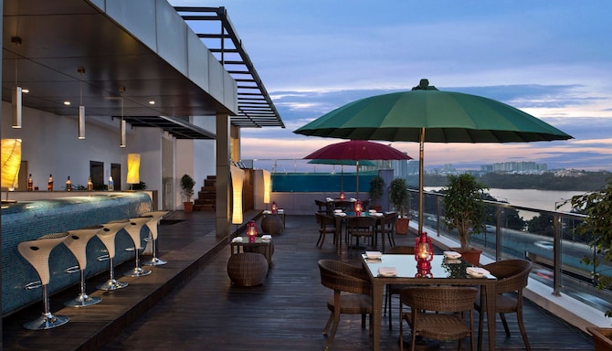 Country Inn andamp; Suites by Radisson, Bengaluru Hebbal Road - Roof Top Restaurant
