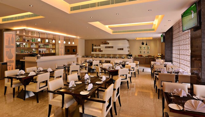 Country Inn & Suites by Radisson, Goa Panjim - Mosaic