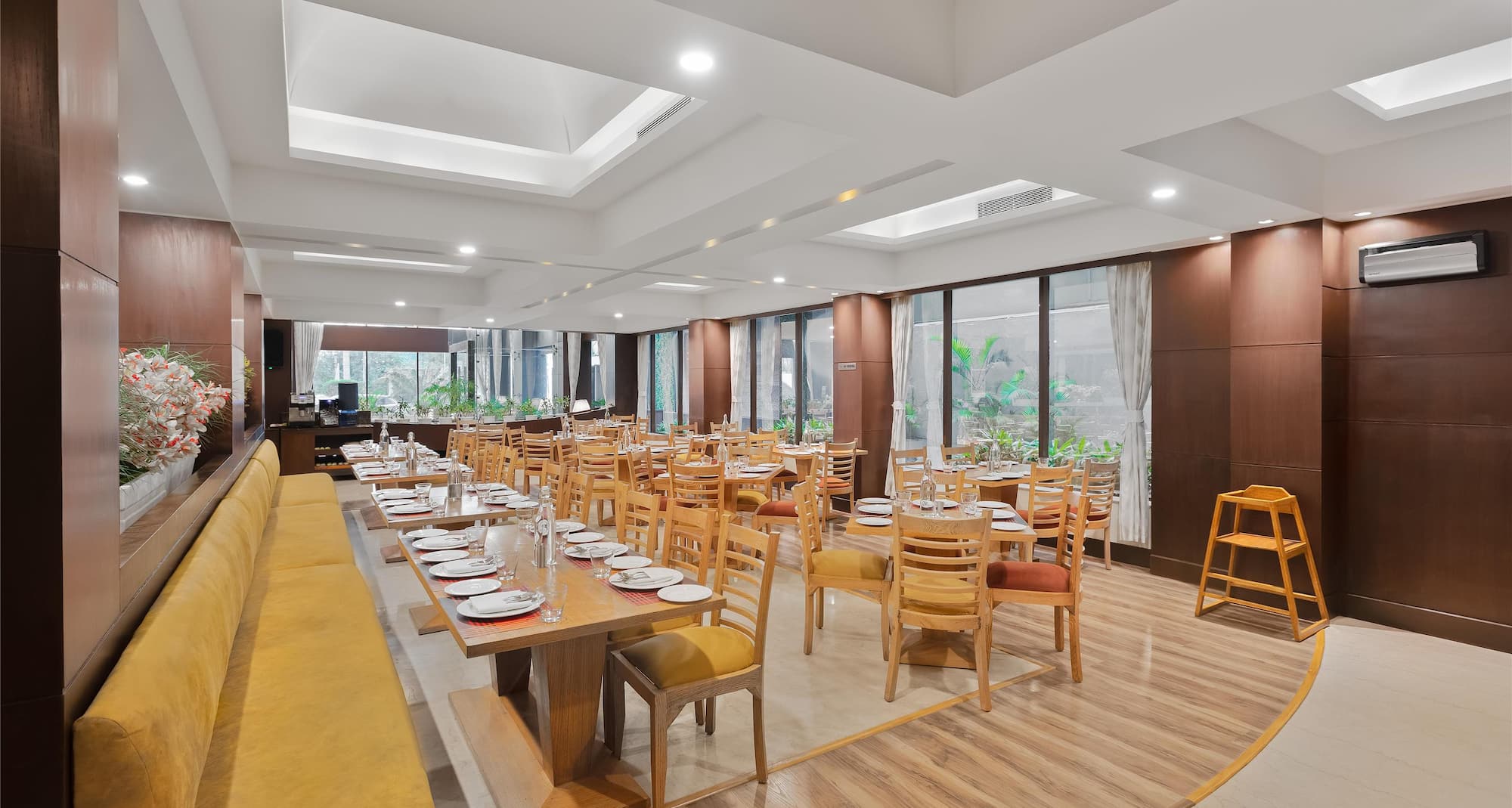Country Inn and Suites by Radisson, Gurgaon Sector 12 - Mosaic All Day Dinning
