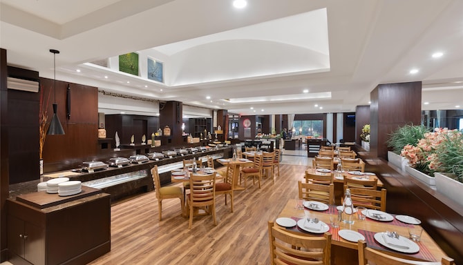 Country Inn and Suites by Radisson, Gurgaon Sector 12 - Mosaic All Day Dinning