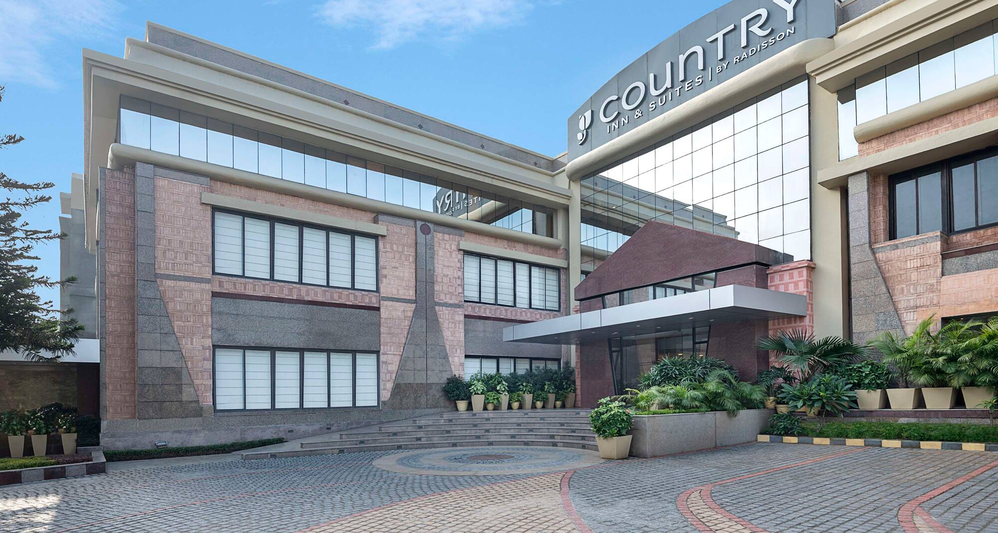 5 star Hotels in Jammu Country Inn & Suites by Radisson Jammu