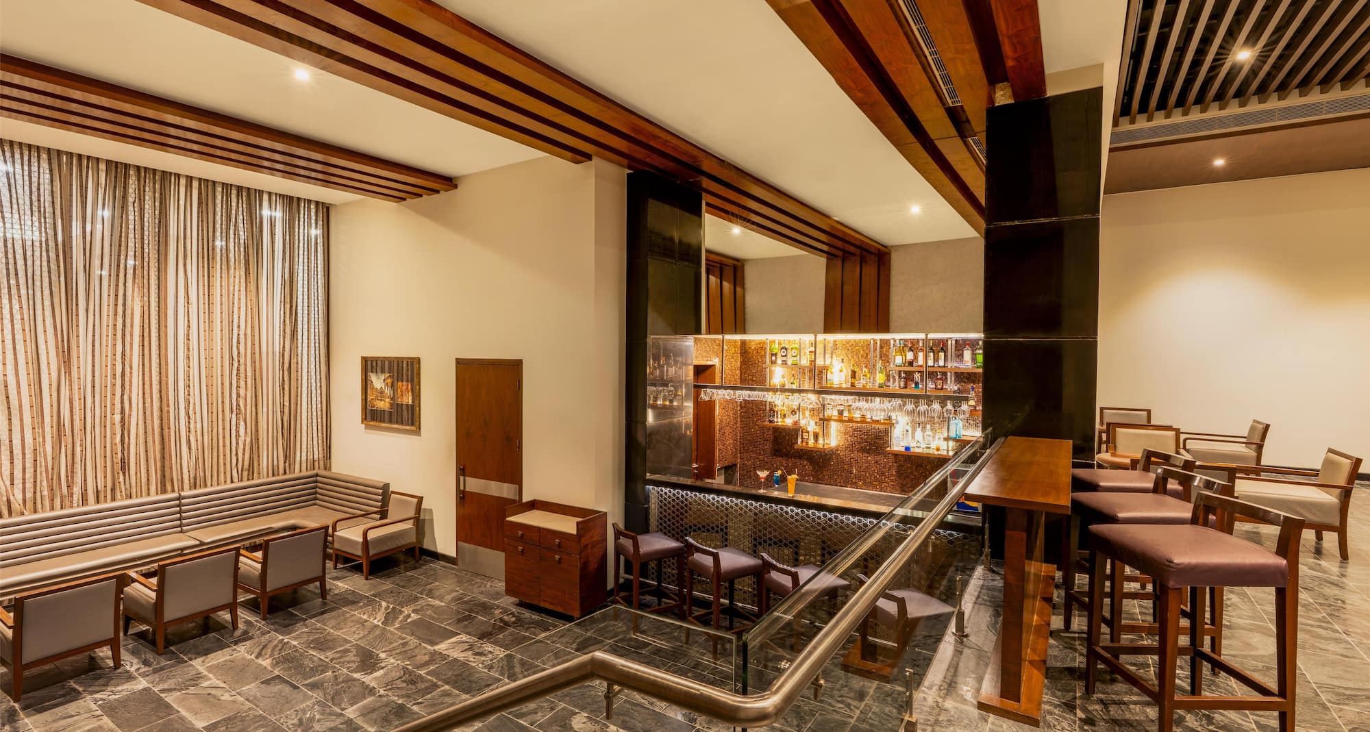 Country Inn and Suites By Radisson, Kota - Bar