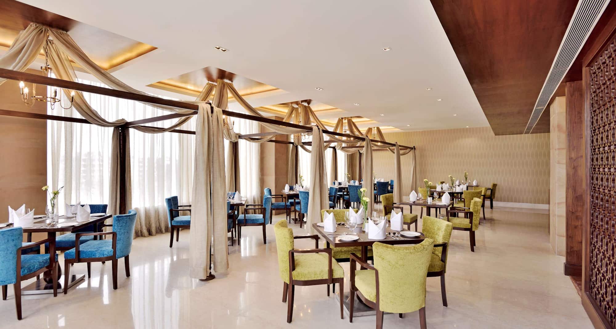 Country Inn & Suites by Radisson, Kota - Flavi - Flavours of India