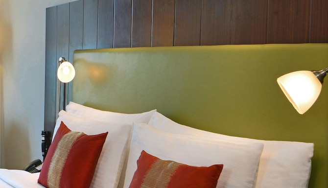 Country Inn & Suites by Radisson, Manipal - Superior Room