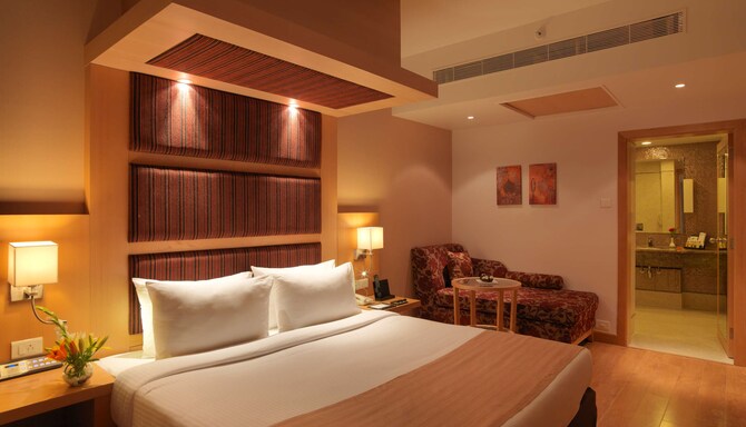 Country Inn & Suites by Radisson, Mysore - Suite Room
