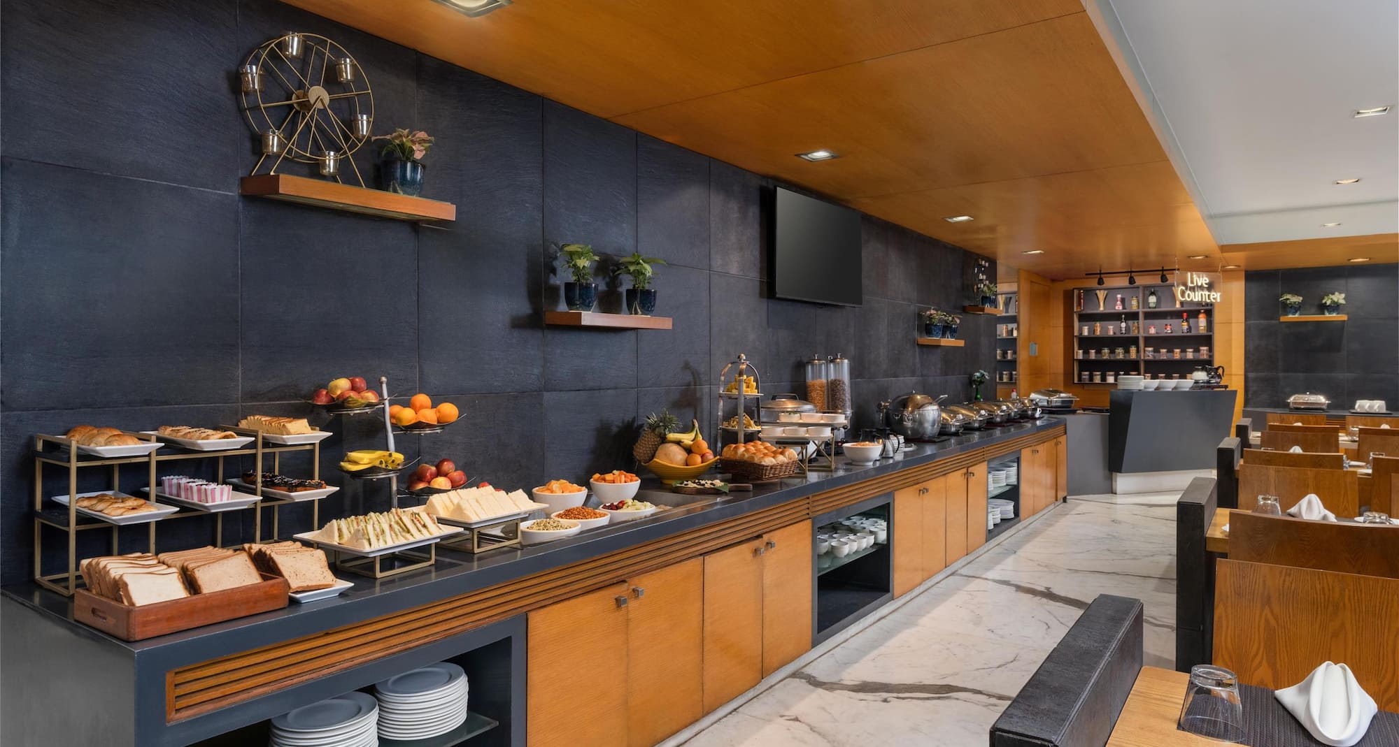 Country Inn and Suites by Radisson, Navi Mumbai - Breakfast Setup