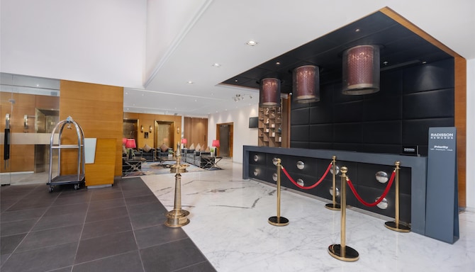 Country Inn and Suites by Radisson, Navi Mumbai - Reception