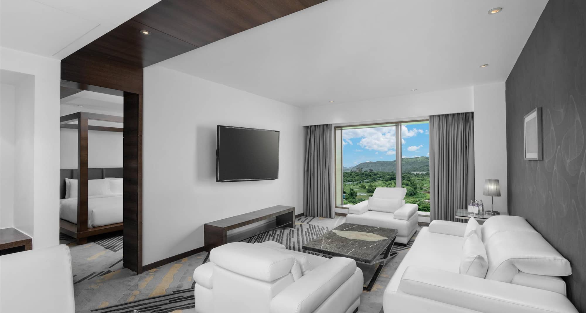 Country Inn and Suites by Radisson, Navi Mumbai - Suite Living Room