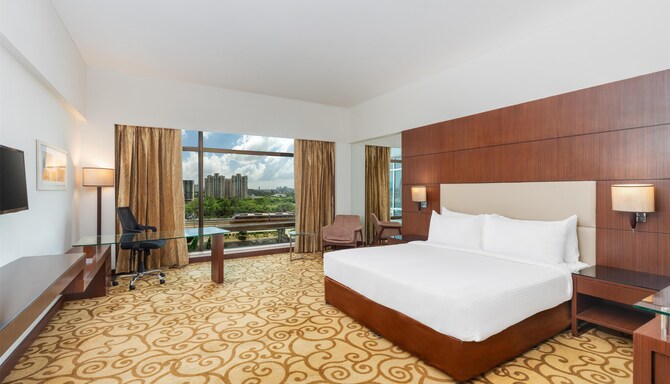 Country Inn and Suites By Radisson, Sahibabad - Executive Bedroom