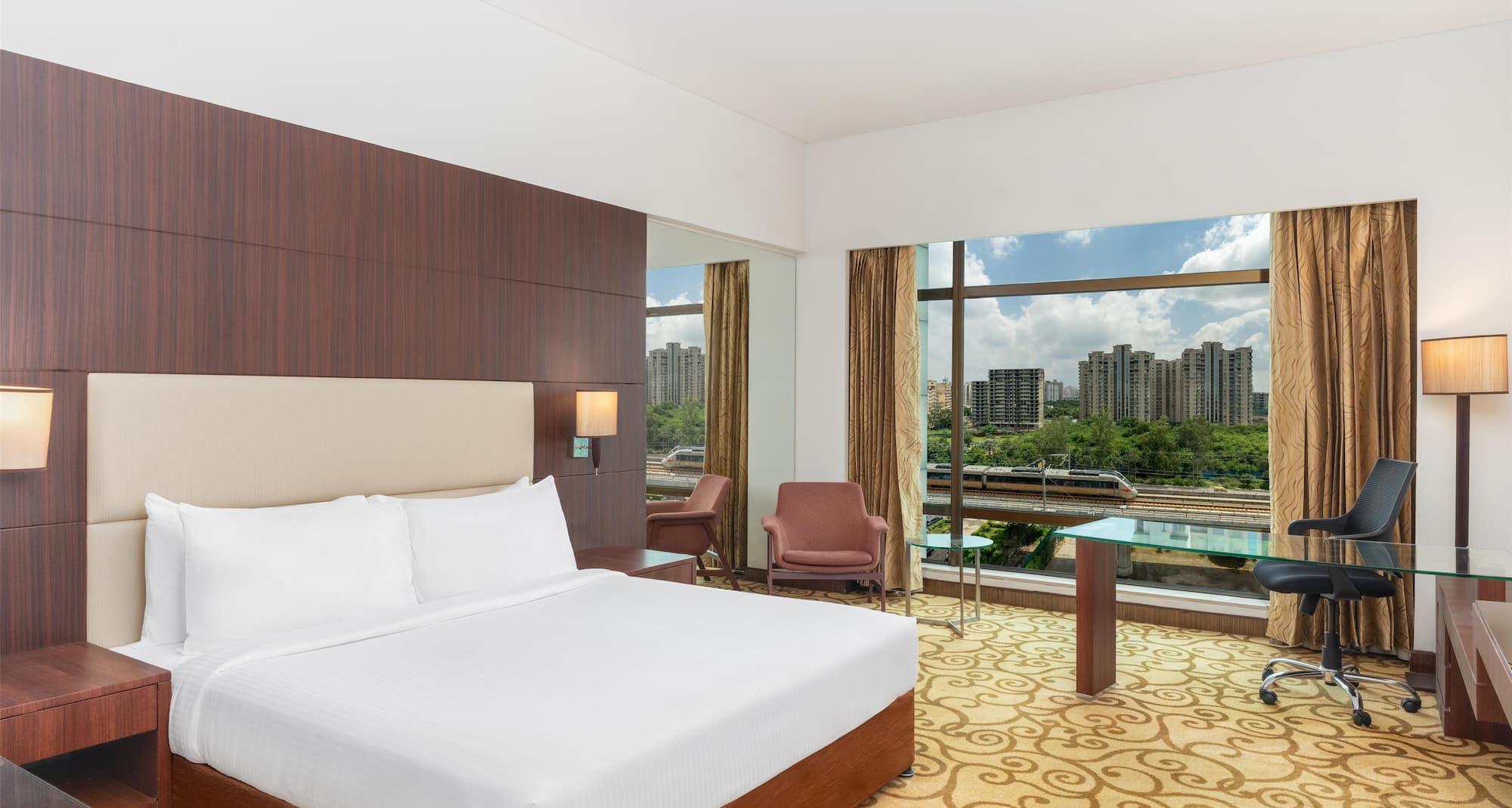 Country Inn and Suites By Radisson, Sahibabad - Superior Bedroom