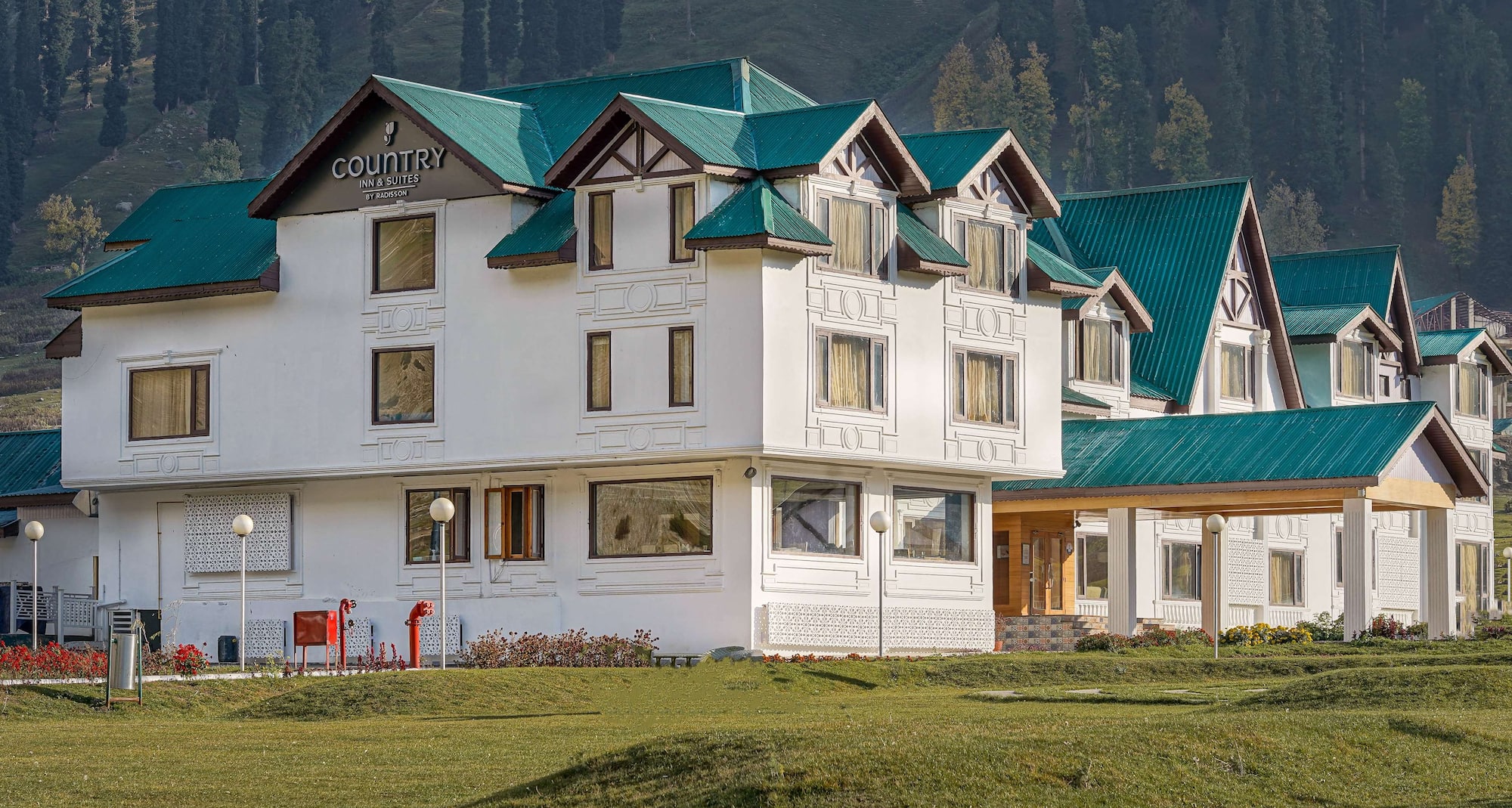Country Inn & Suites by Radisson, Sonamarg - Exterior