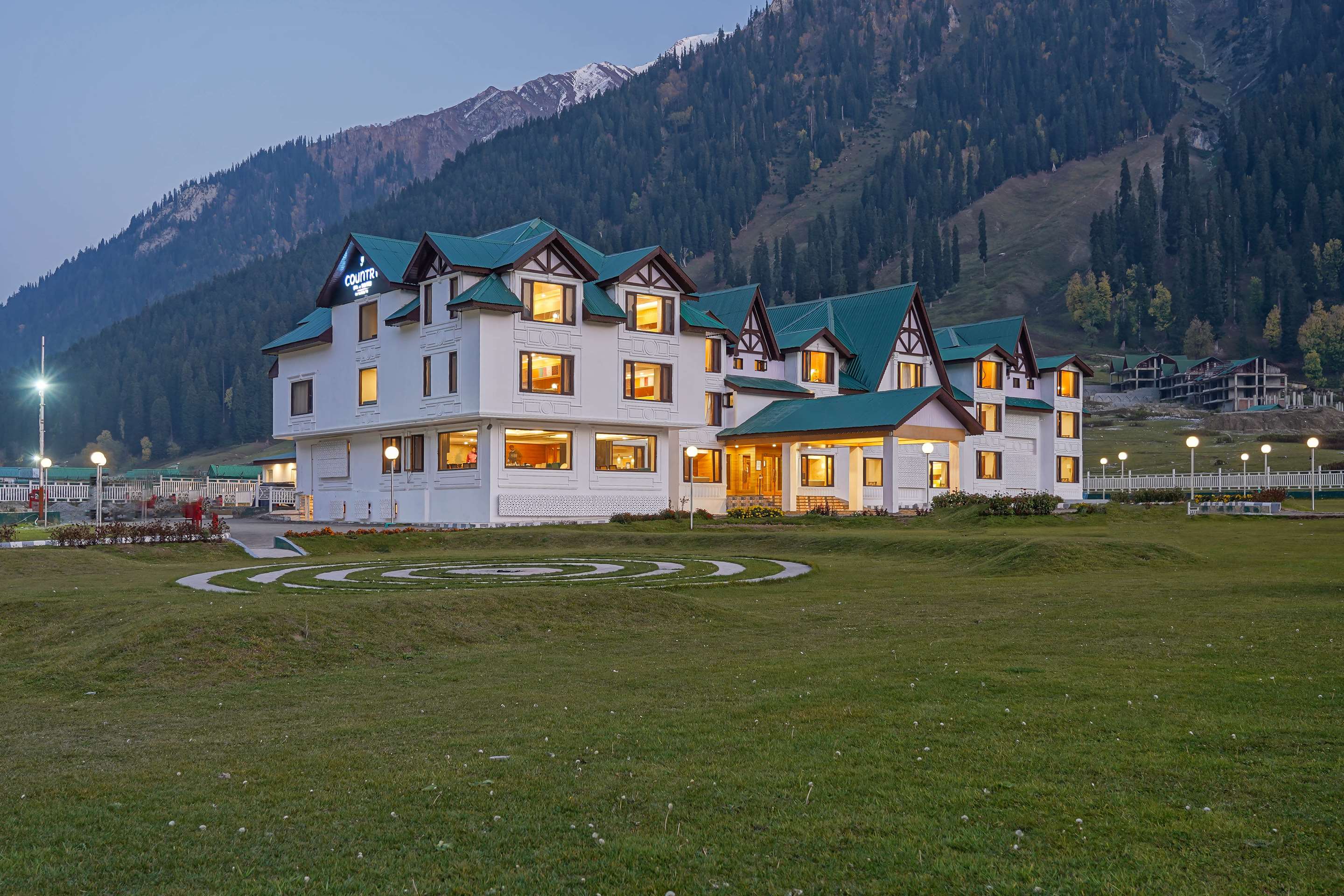 Country Inn and Suites by Radisson, Sonamarg - Exterior