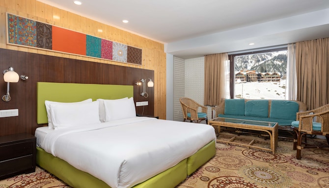 Country Inn & Suites by Radisson, Sonamarg - Guest room