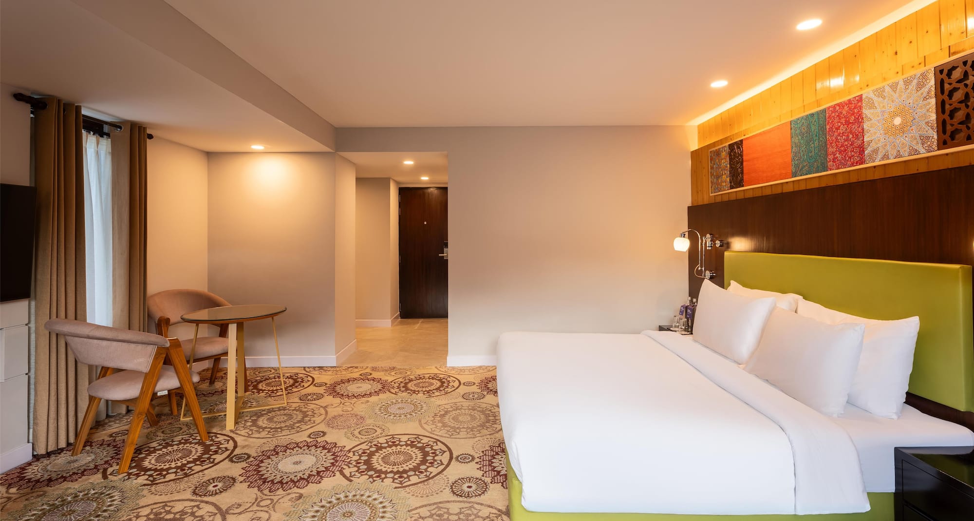 Country Inn and Suites by Radisson, Sonamarg - Superior Room