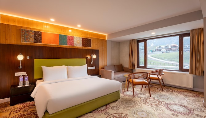 Country Inn and Suites by Radisson, Sonamarg - Junior Suite