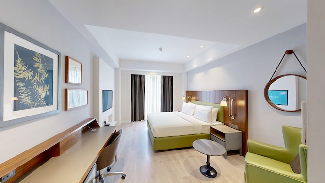 Country Inn & Suites by Radisson, Zirakpur - Deluxe room