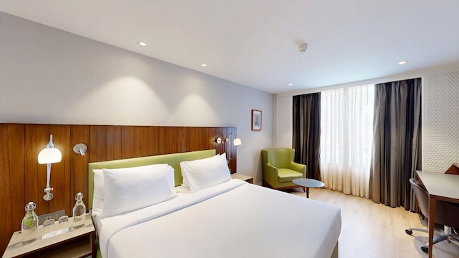 Country Inn & Suites by Radisson, Zirakpur - Superior room
