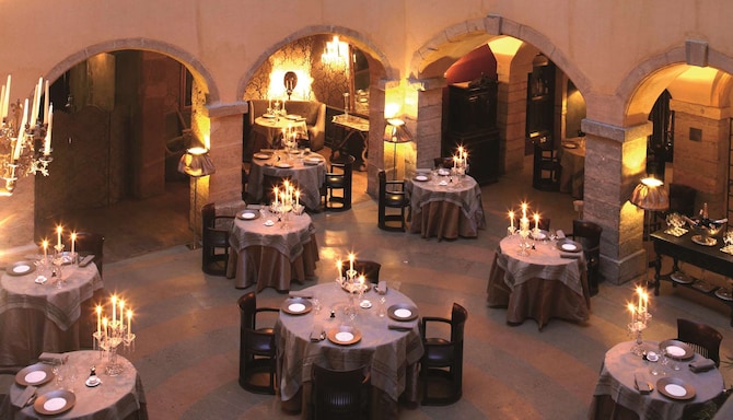 Cour des Loges Lyon, A Radisson Collection Hotel - Les Loges