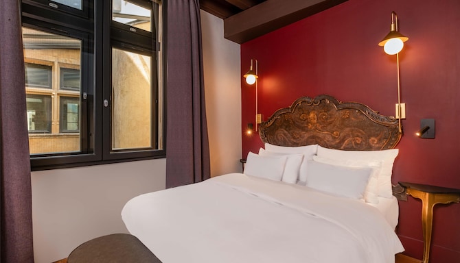 Cour des Loges Lyon, A Radisson Collection Hotel