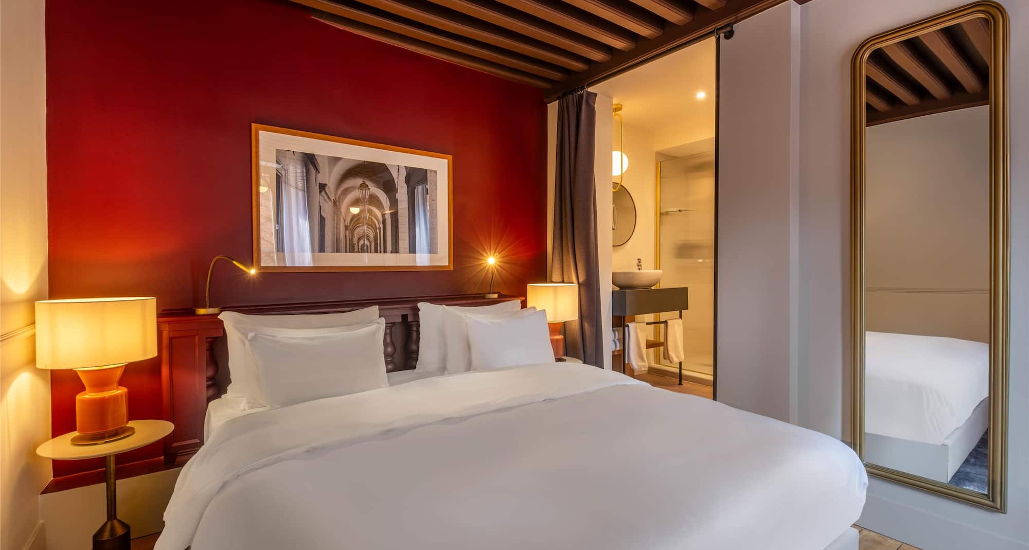 Cour des Loges Lyon, A Radisson Collection Hotel - Collection Superior Room