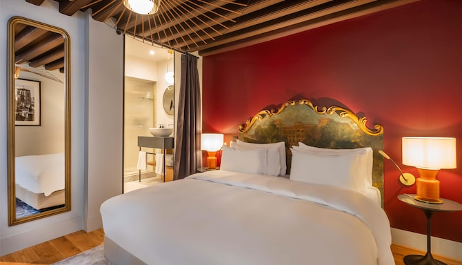 Cour des Loges Lyon, A Radisson Collection Hotel