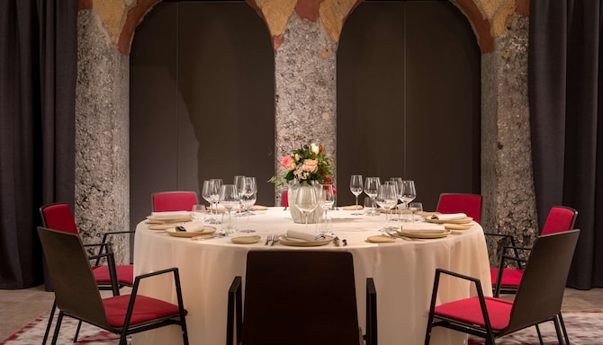 Cour des Loges Lyon, A Radisson Collection Hotel - Jeu de Paume Banquet