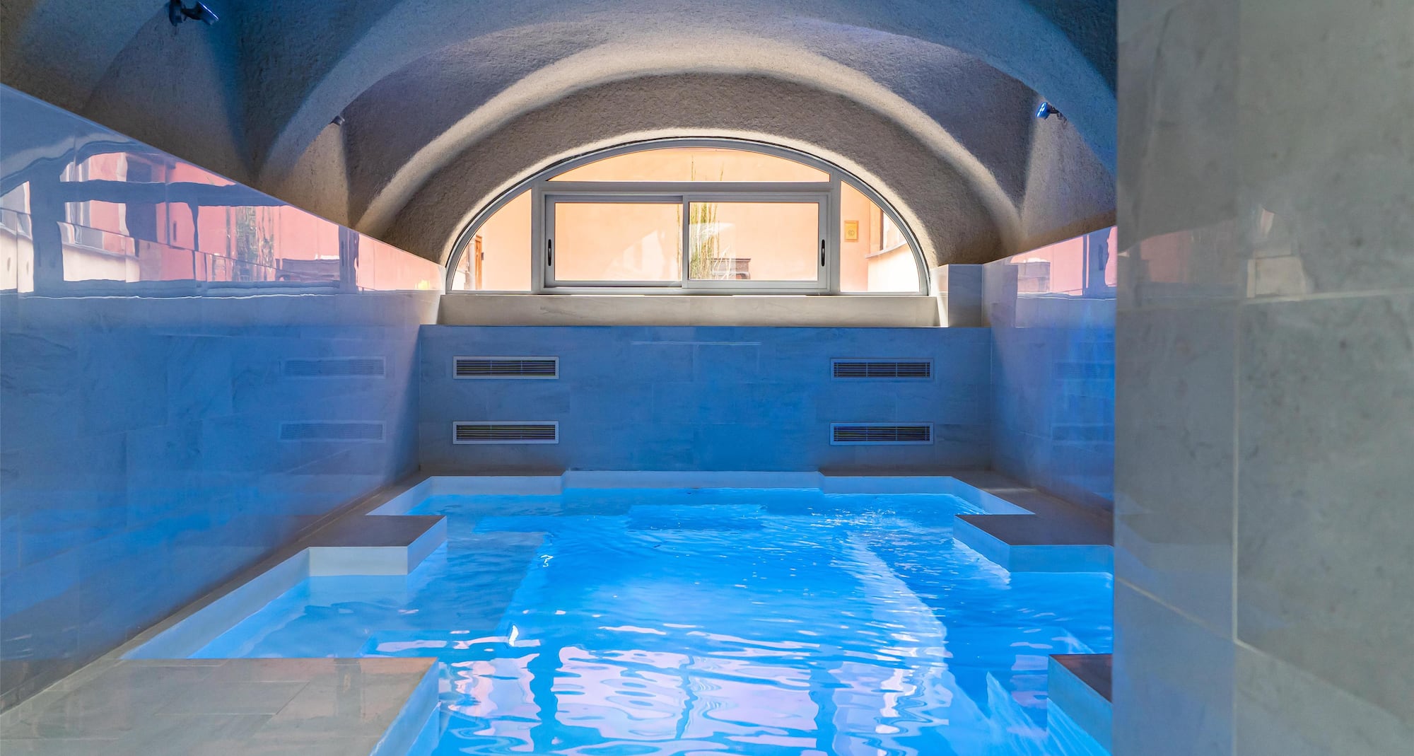 Cour des Loges Lyon, A Radisson Collection Hotel