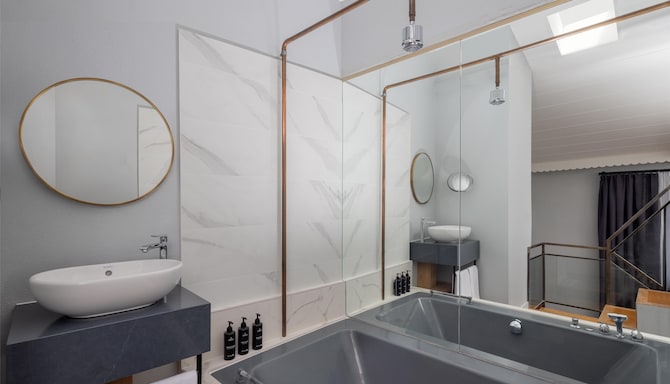 Cour des Loges Lyon, A Radisson Collection Hotel - 套房浴室