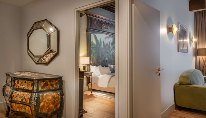 Cour des Loges Lyon, A Radisson Collection Hotel