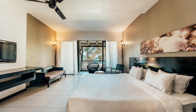 Crystals Beach Resort Belle Mare, a member of Radisson Individuals - Chambres / Logements