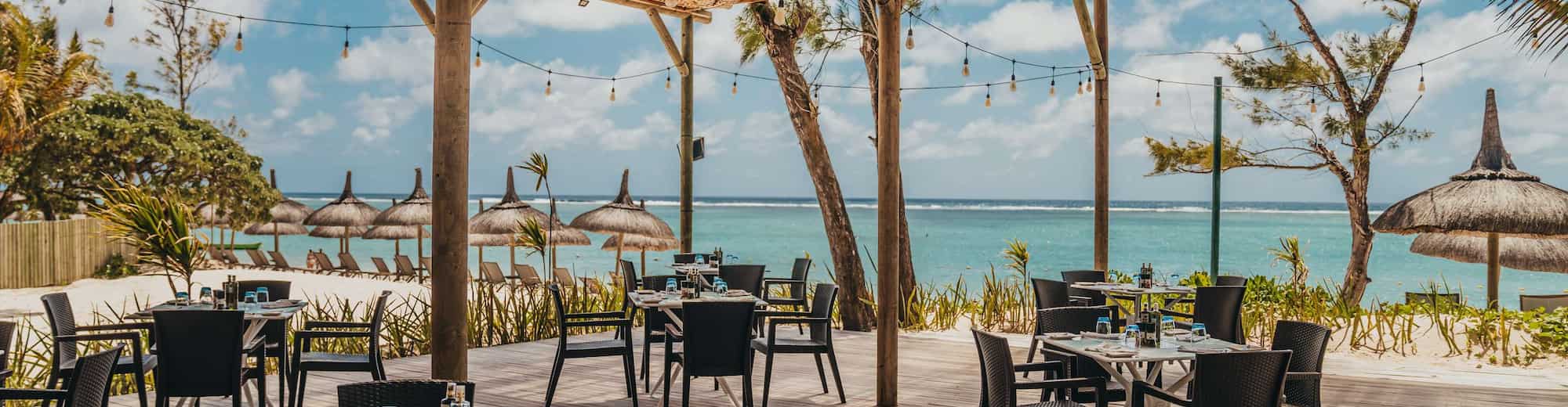 Crystals Beach Resort Belle Mare, a member of Radisson Individuals - Ocean Grill Restaurant