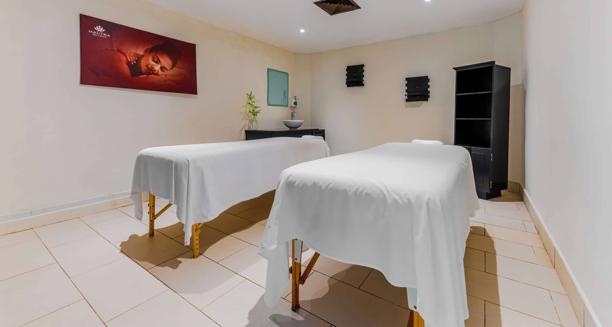 Crystals Beach Resort Belle Mare, a member of Radisson Individuals - Crystals Spa